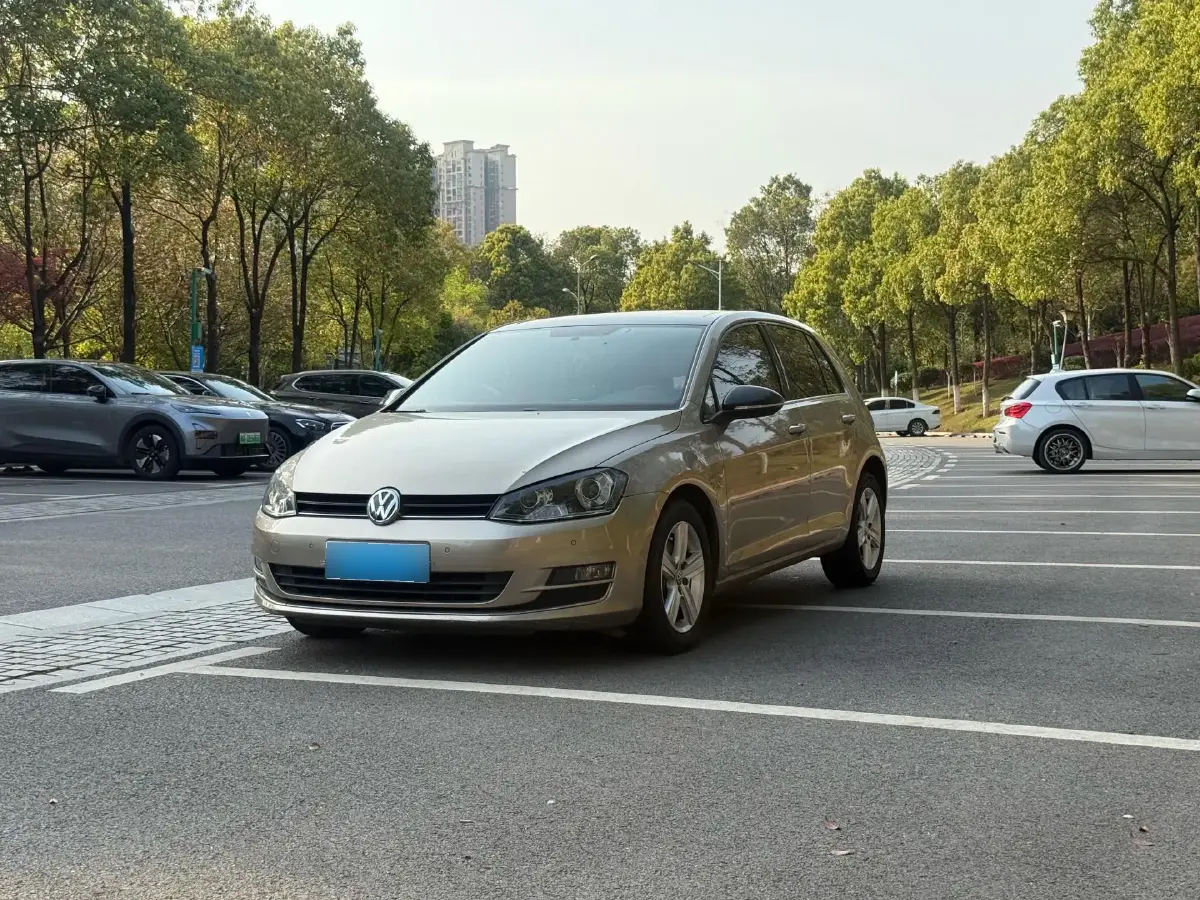 2017 Volkswagen Golf 1.4T 131HP L4 7DCT