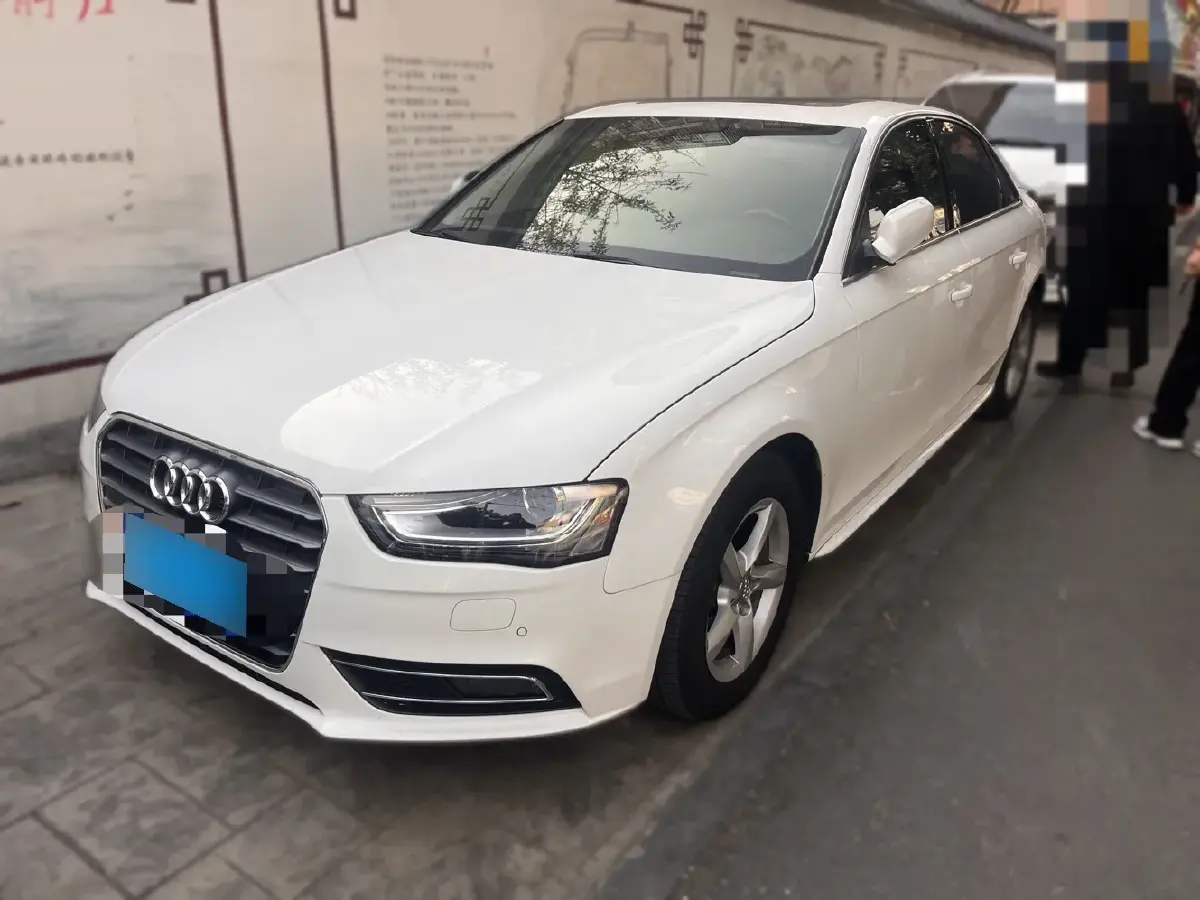 2015 Audi A4L 2.0T 180HP L4 CVT