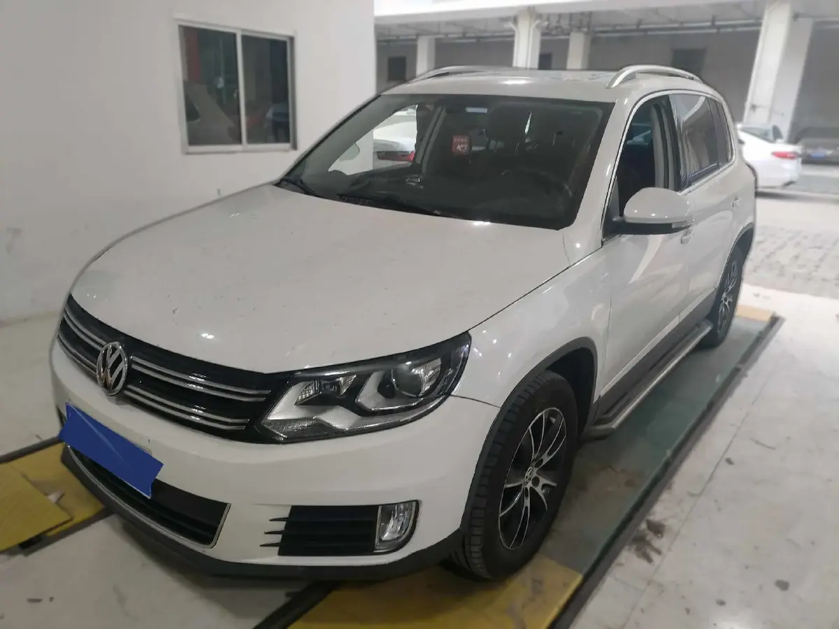 2015 Volkswagen Tiguan 1.8T 160HP L4 6AT