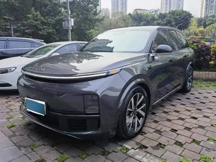 2023 Li L8 Range Extended 154HP REEV 40.9KWH