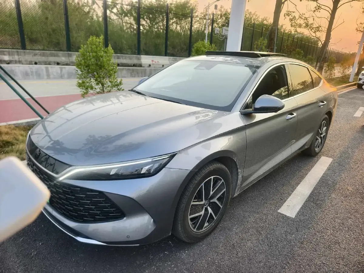 2024 BYD QinL 1.5L 101HP L4 E-CVT PHEV 15.87KWH