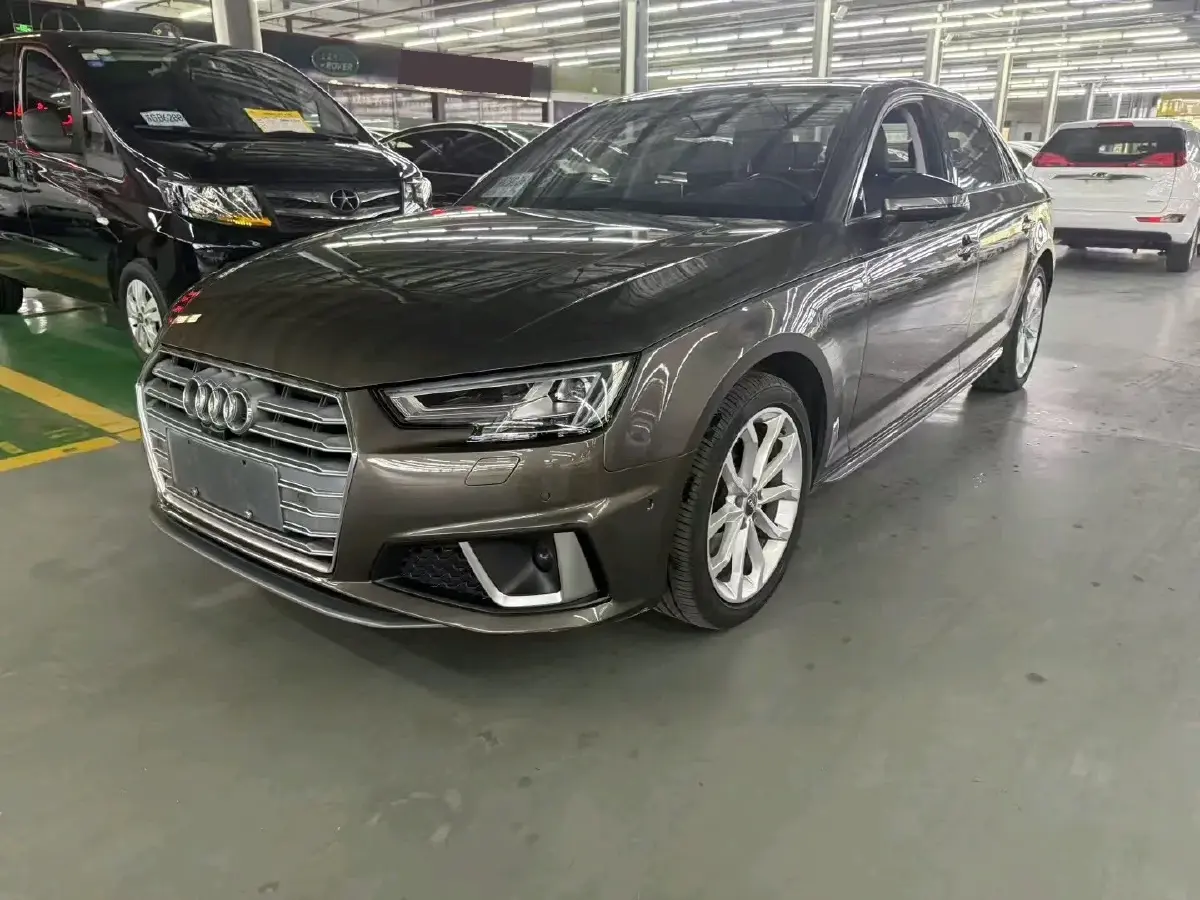 2019 Audi A4L 2.0T 190HP L4 7DCT