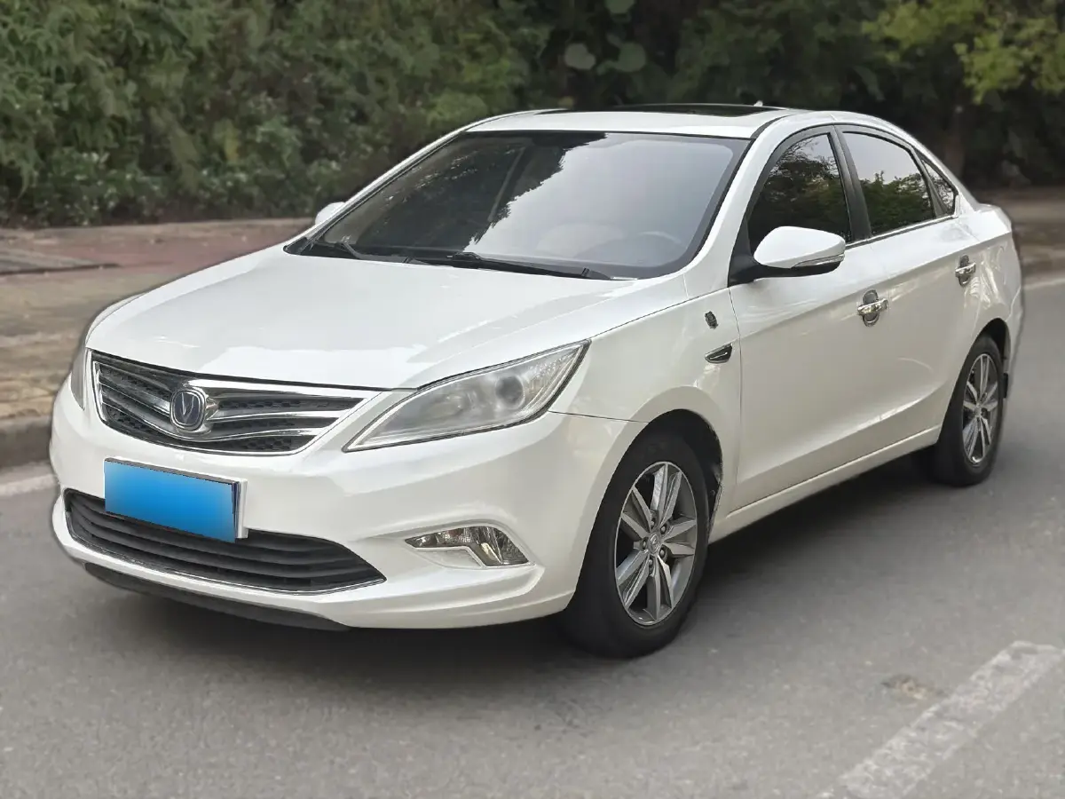 2015 ChangAn Eado 1.6L 125HP L4 4AT