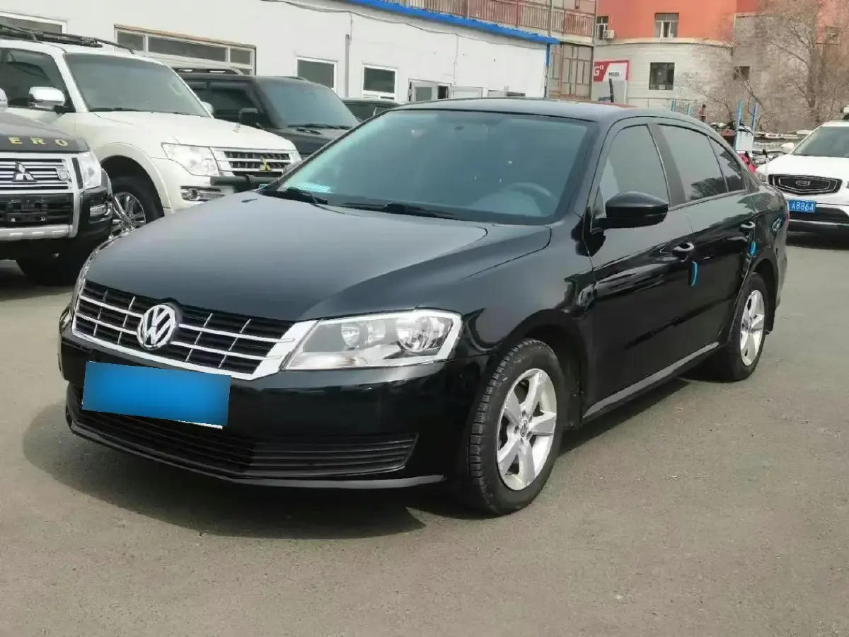 2013 Volkswagen Lavida 1.6L 110HP L4 5MT