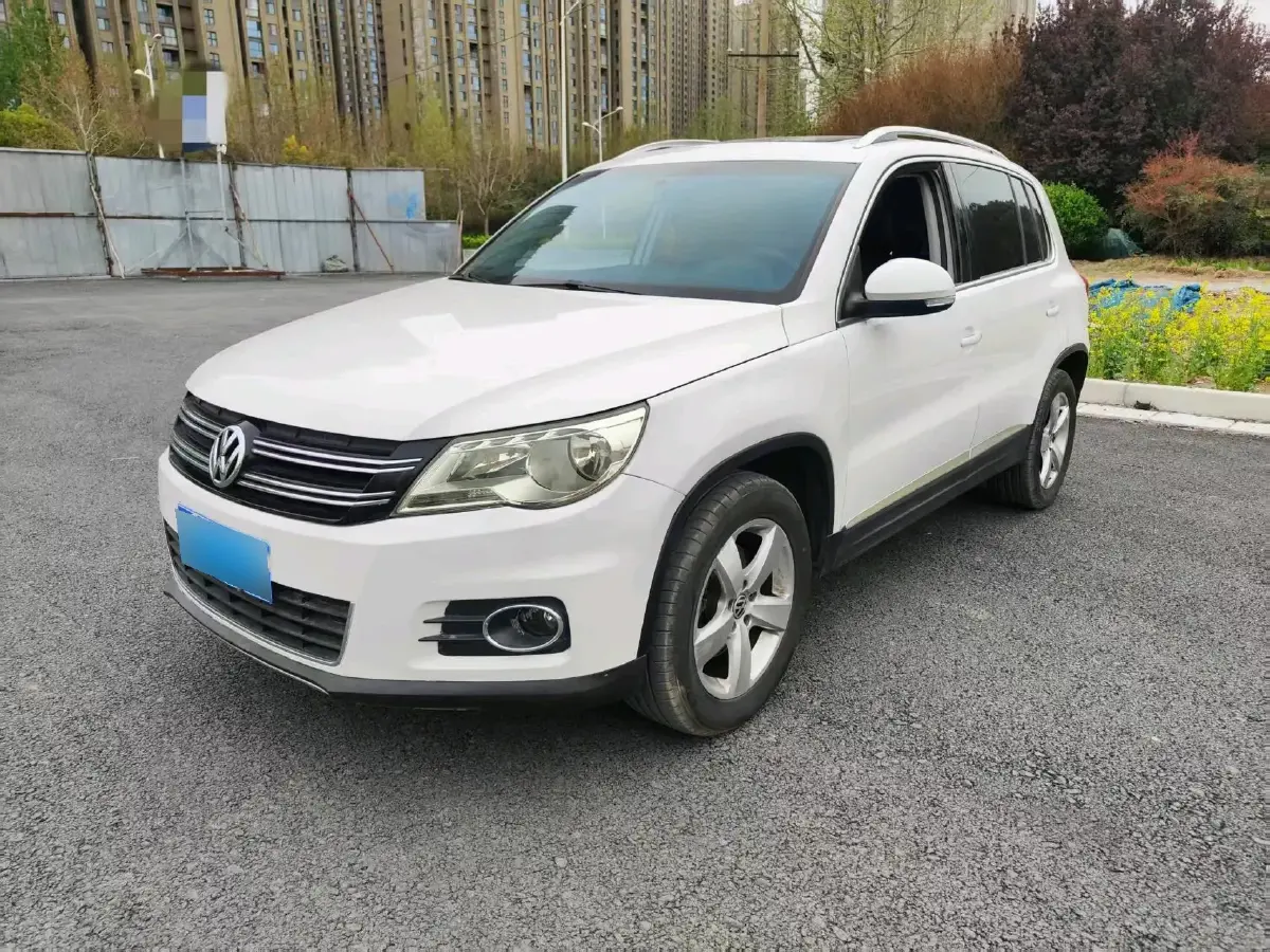 2012 Volkswagen Tiguan 1.8T 160HP L4 6AT