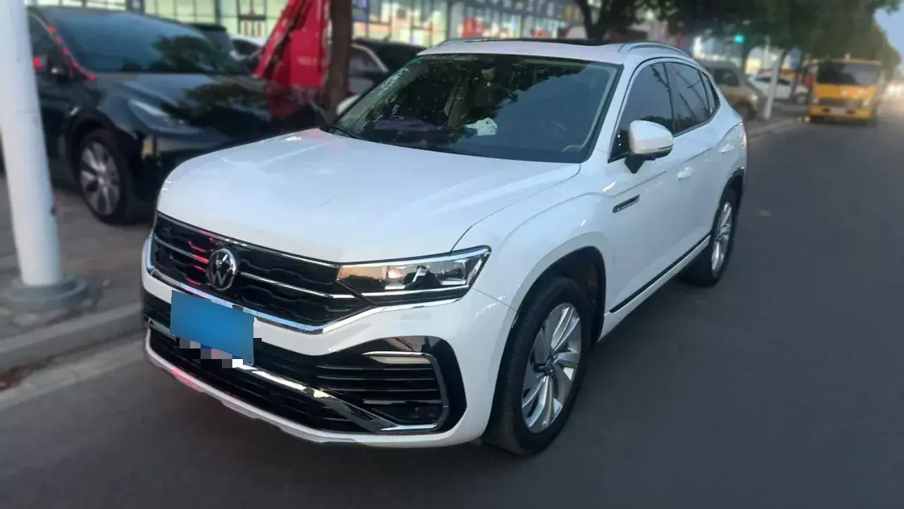 2020 Volkswagen Tayron X 2.0T 186HP L4 7DCT