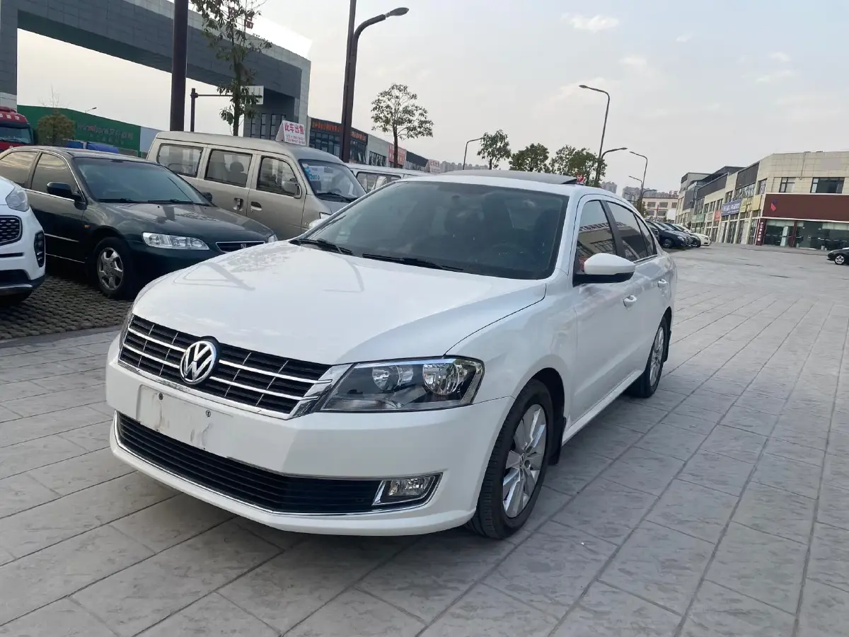 2013 Volkswagen Lavida 1.4T 131HP L4 7DCT