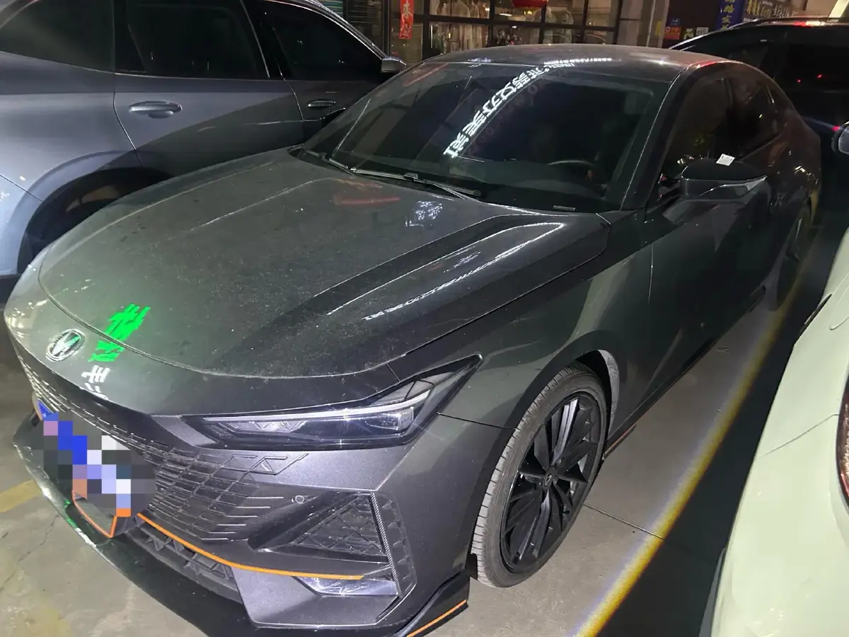 2022 ChangAn UNI-V 1.5T 188HP L4 7DCT