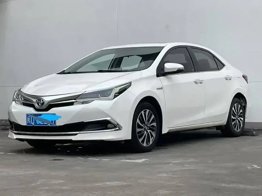 2017 Toyota Corolla 1.8L 99HP L4 E-CVT Hybrid