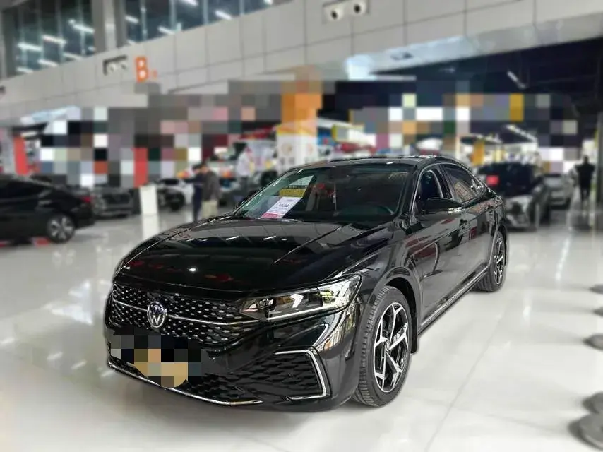 2024 Volkswagen Passat 2.0T 220HP L4 7DCT