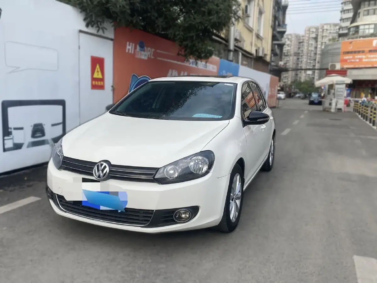 2012 Volkswagen Golf 1.4T 131HP L4 5MT