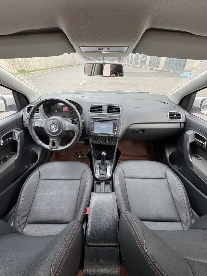 2011 Volkswagen Polo 1.4L 86HP L4 6AT,autocango,china used car exporter,china ev exporter,chinese used car exporter,chinese used ev exporter