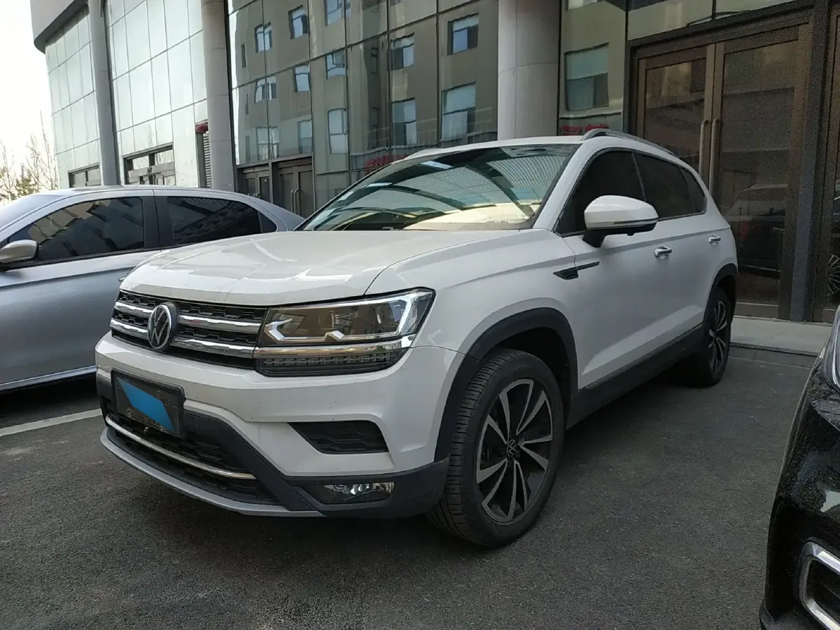 2022 Volkswagen Tharu 2.0T 186HP L4 7DCT