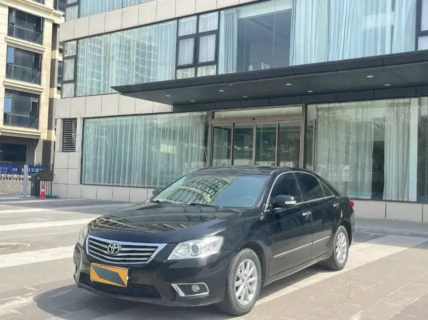 2012 Toyota Camry 2.0L 147HP L4 4AT