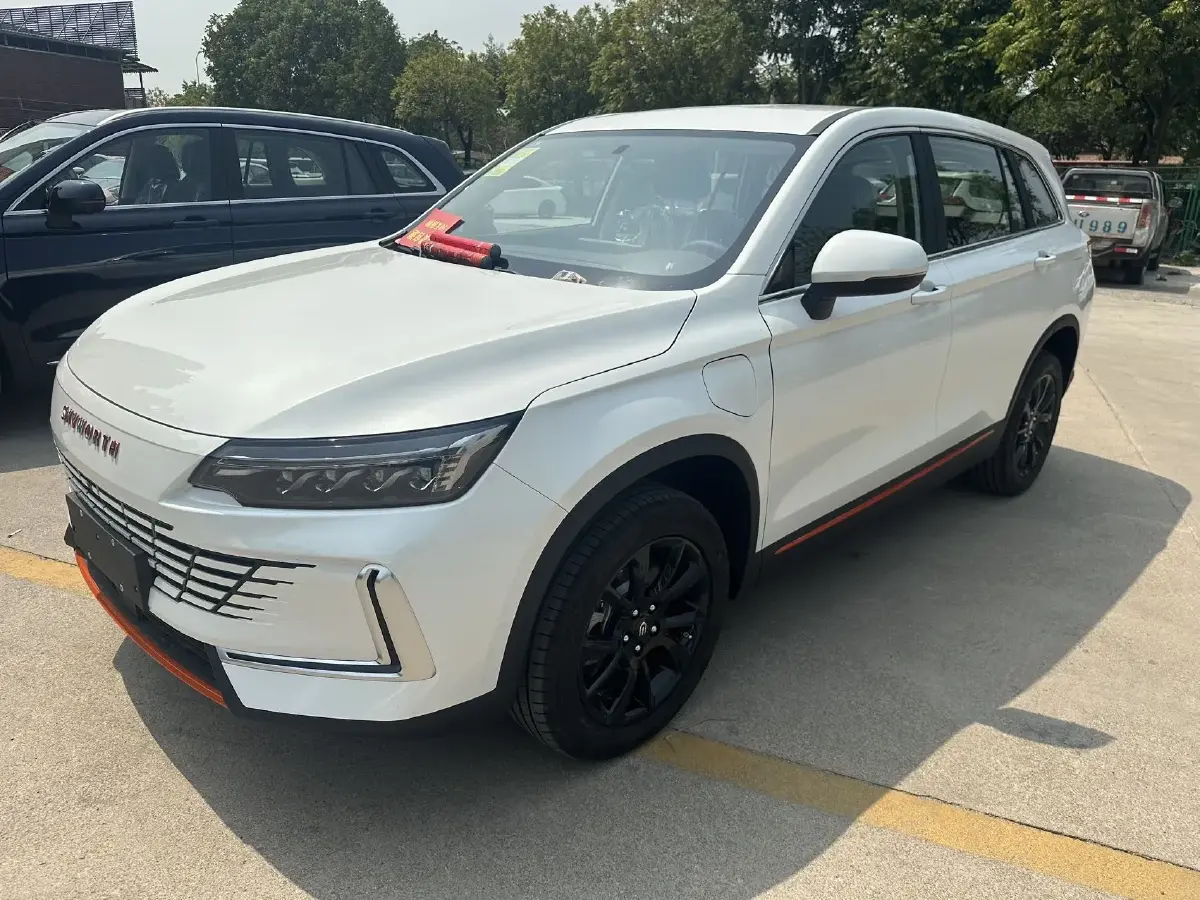 2024 Skyworth HT-i 1.5L 110HP L4 E-CVT PHEV 21.68KWH