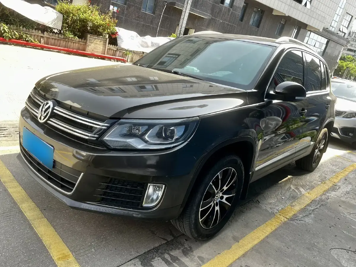 2015 Volkswagen Tiguan 1.8T 160HP L4 6AT