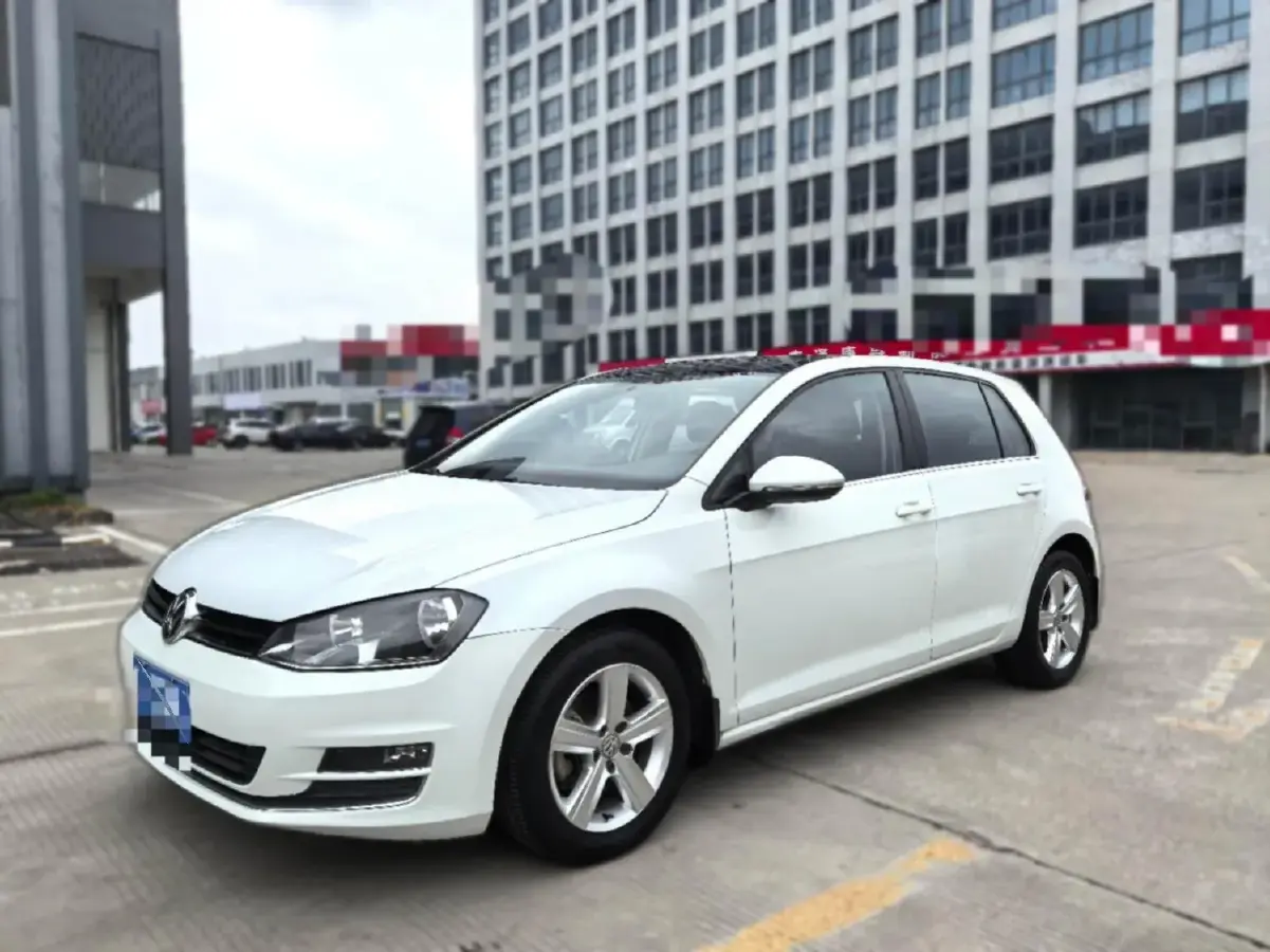 2015 Volkswagen Golf 1.4T 131HP L4 5MT