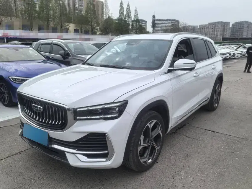 2023 Geely Monjaro 2.0T 238HP L4 8AT