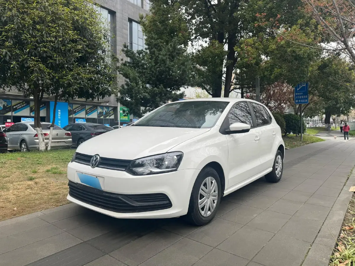 2018 Volkswagen Polo 1.5L 110HP L4 6AT