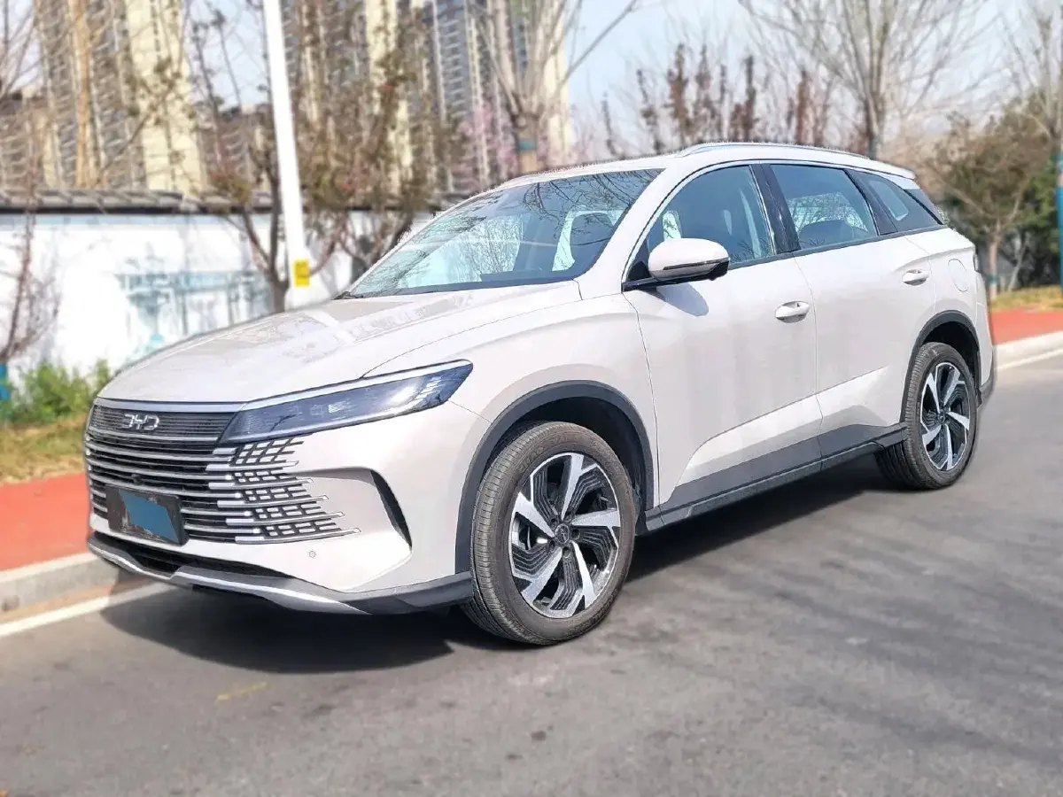 2025 BYD Sea Lion 05 DM-i 1.5L 101HP L4 E-CVT PHEV 18.3KWH