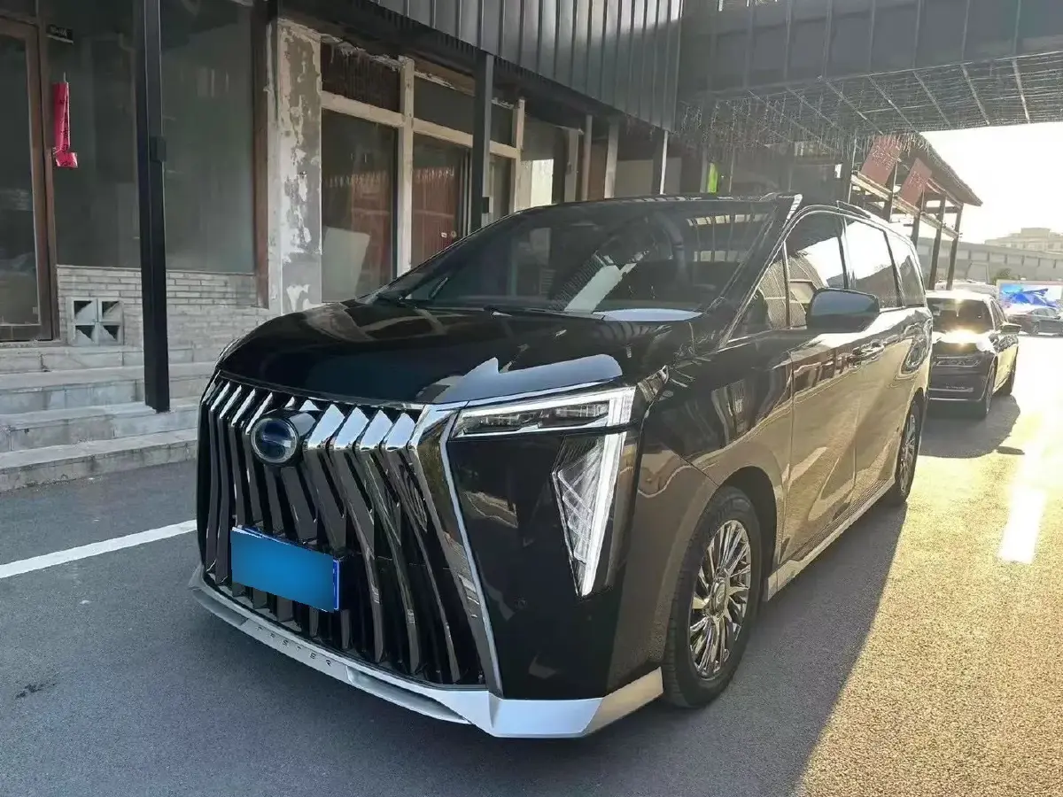 2023 GAC Trumpchi M8 2.0T 252HP L4 8AT