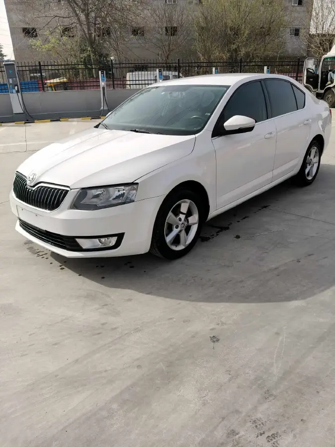 2015 Skoda Octavia 1.4T 150HP L4 7DCT