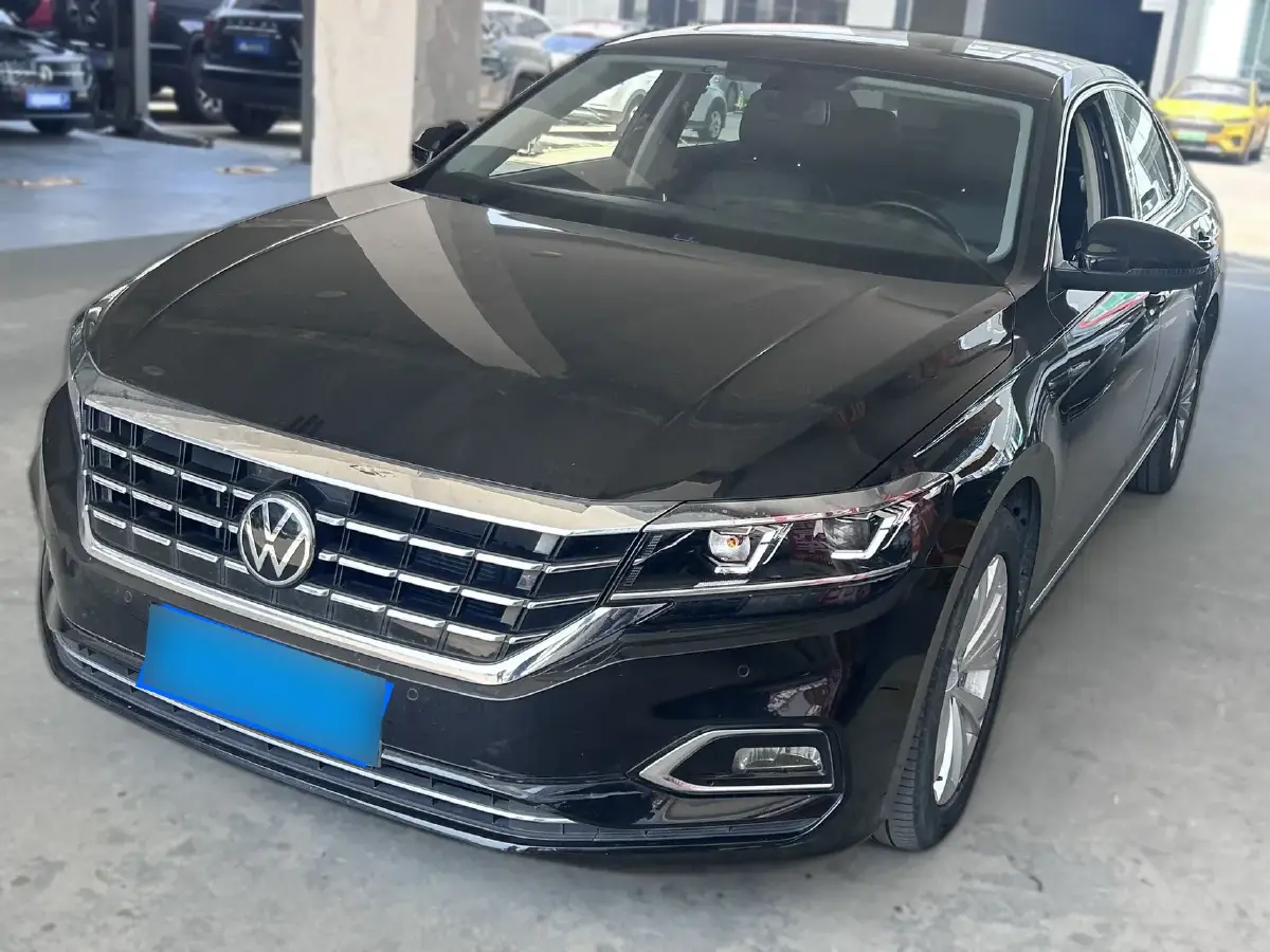 2019 Volkswagen Passat 2.0T 186HP L4 7DCT