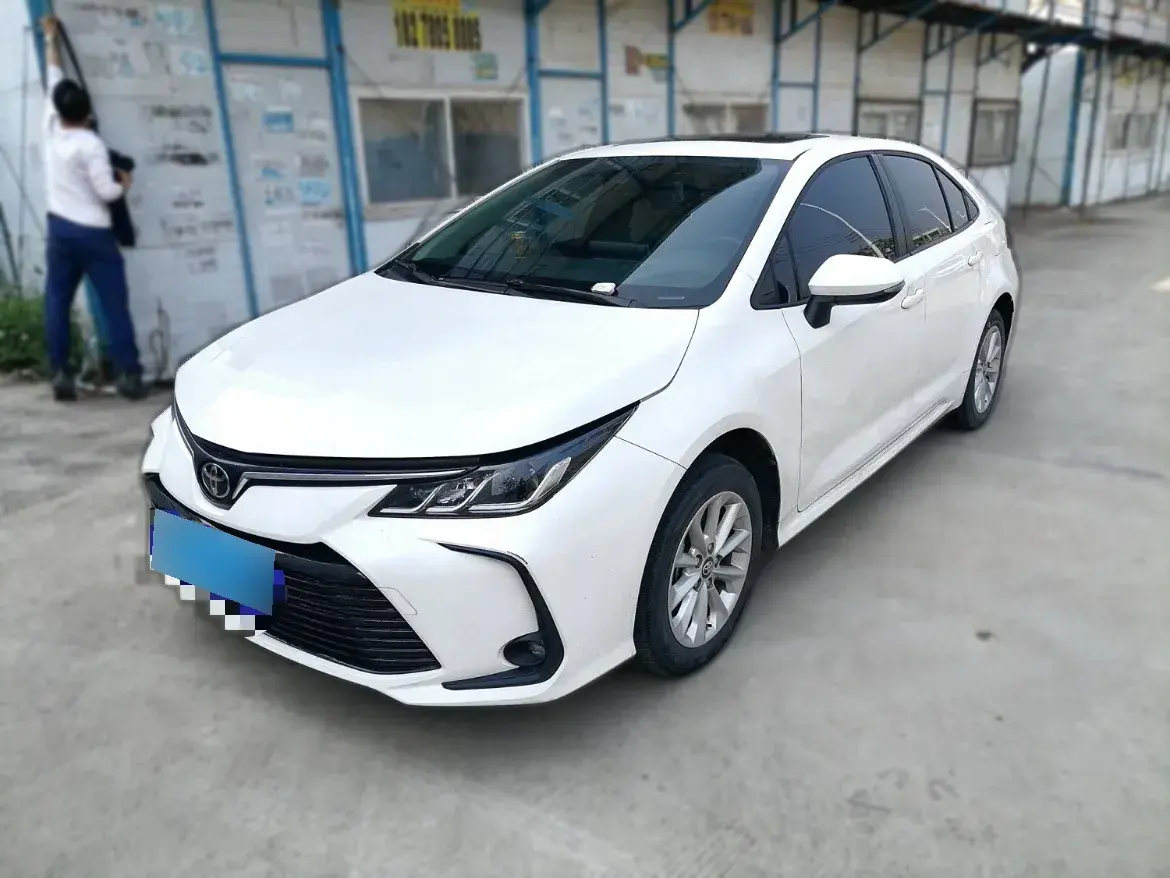 2021 Toyota Corolla 1.2T 116HP L4 CVT