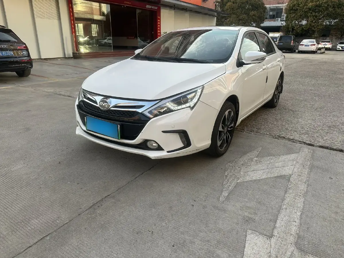 2015 BYD Qin 1.5T 154HP L4 6DCT PHEV 13KWH