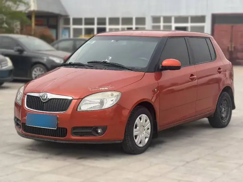 2011 Skoda Fabia 1.4L 86HP L4 6AT