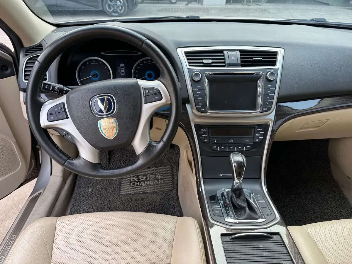 2014 ChangAn Raeton 1.8T 177HP L4 6AT,autocango,china used car exporter,china ev exporter,chinese used car exporter,chinese used ev exporter