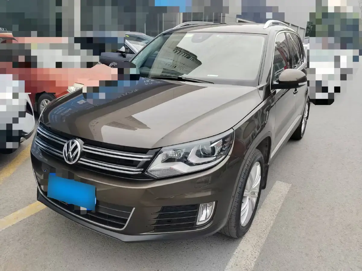 2013 Volkswagen Tiguan 2.0T 200HP L4 6AT