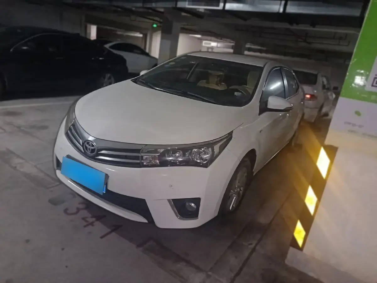 2014 Toyota Corolla 1.6L 122HP L4 CVT