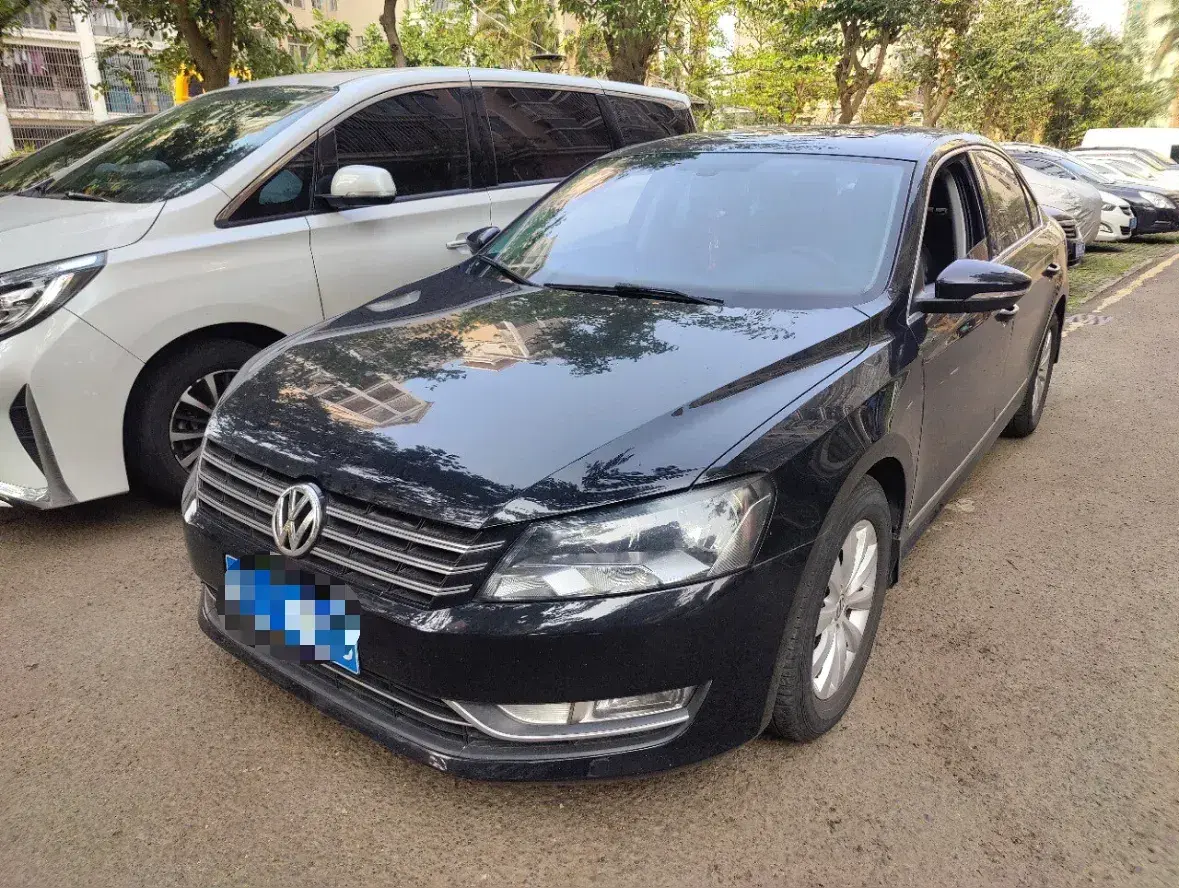 2013 Volkswagen Passat 1.4T 131HP L4 7DCT