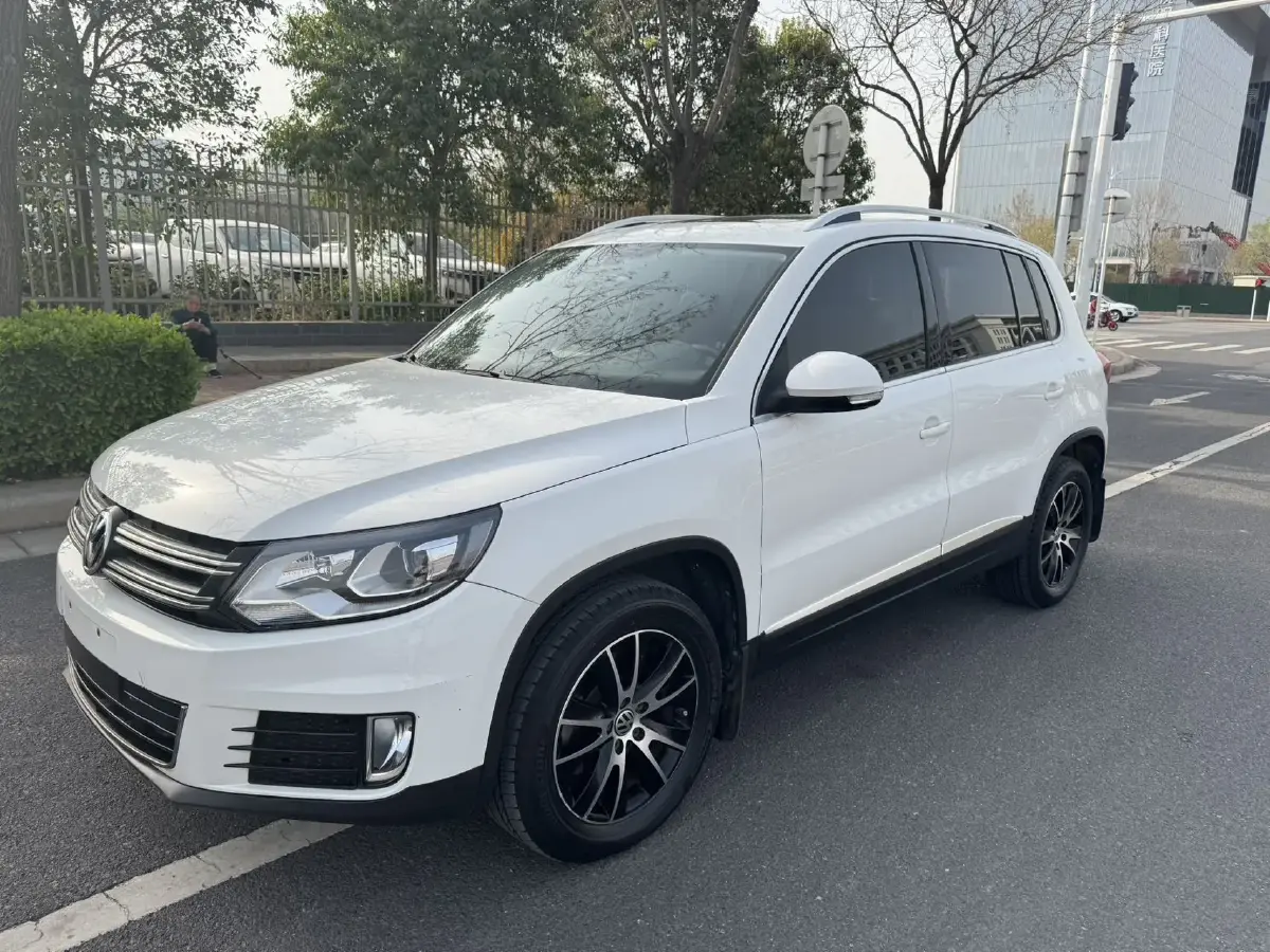 2015 Volkswagen Tiguan 1.8T 160HP L4 6AT