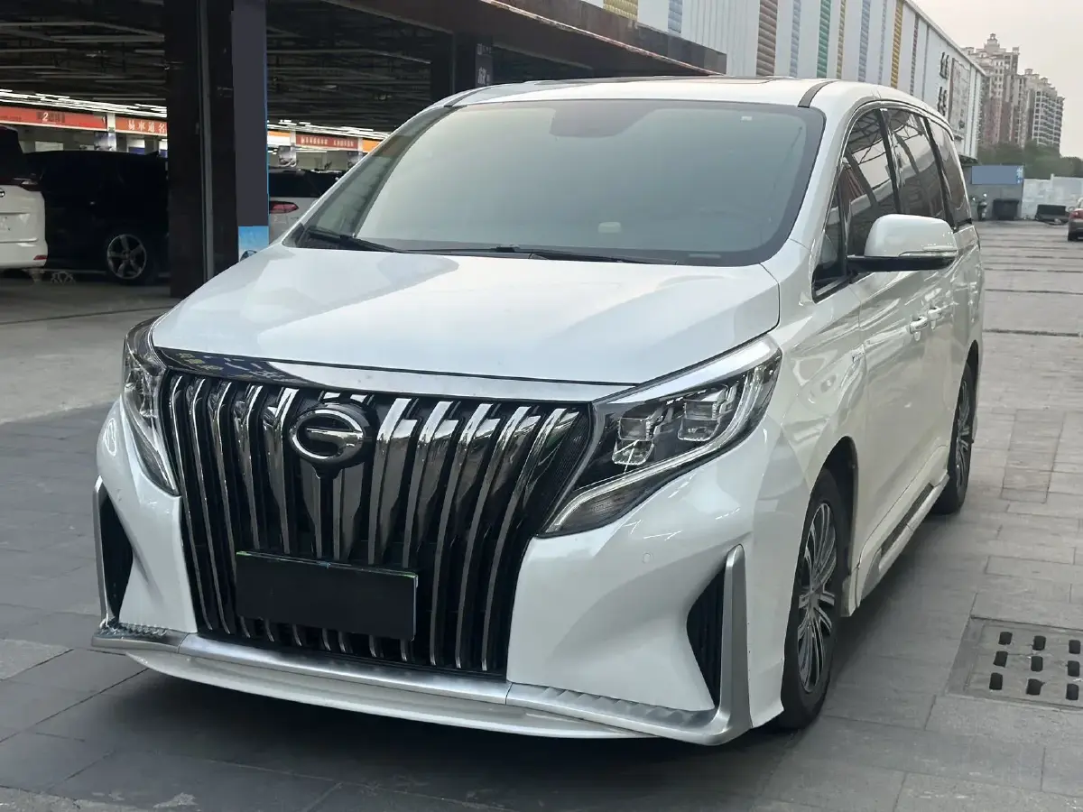 2021 GAC Trumpchi M8 2.0T 252HP L4 8AT