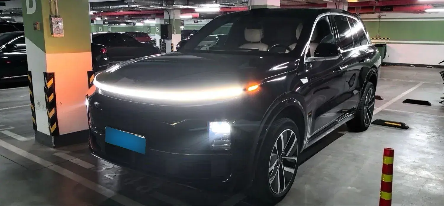 2023 Li L8 Range Extended 154HP REEV 40.9KWH