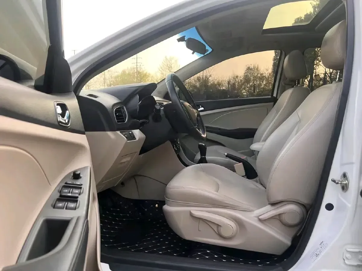 2015 Chery Arrizo 3 1.5L 109HP L4 4AT,autocango,china used car exporter,china ev exporter,chinese used car exporter,chinese used ev exporter