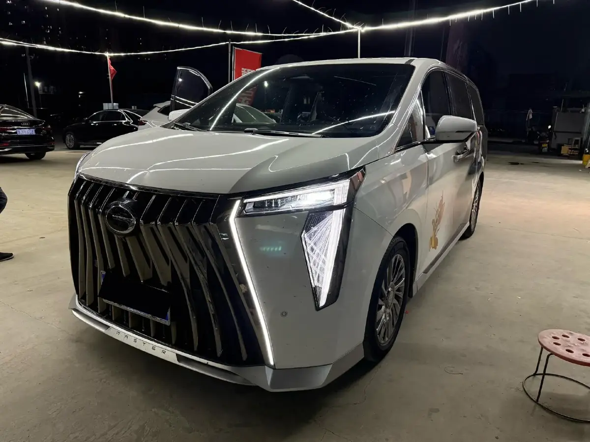 2023 GAC Trumpchi M8 2.0T 252HP L4 8AT