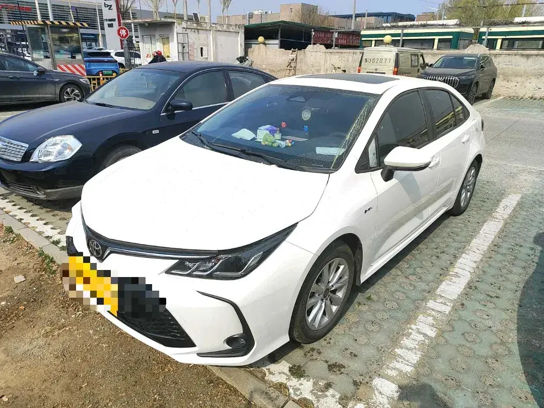 2024 Toyota Corolla 1.8L 98HP L4 E-CVT Hybrid