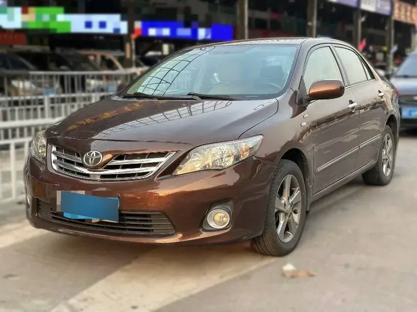 2013 Toyota Corolla 1.8L 140HP L4 CVT