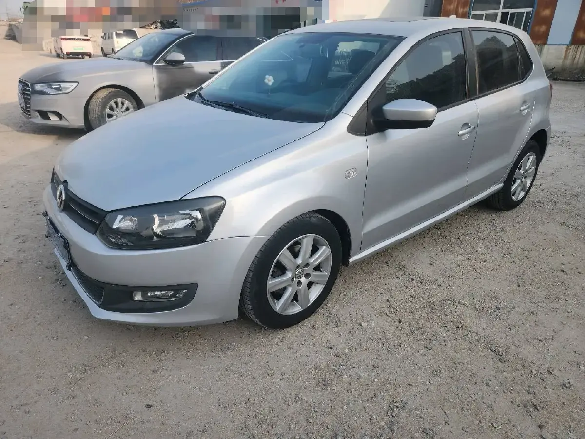 2011 Volkswagen Polo 1.4L 86HP L4 6AT