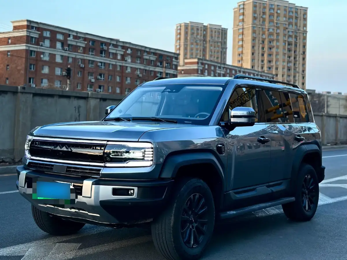 2024 FangChengBao Bao 5 1.5T 194HP L4 E-CVT PHEV 31.8KWH