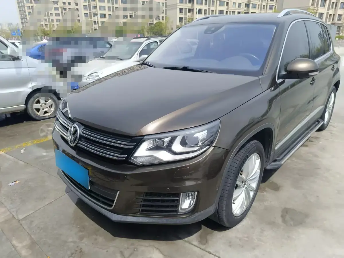 2013 Volkswagen Tiguan 2.0T 200HP L4 6AT