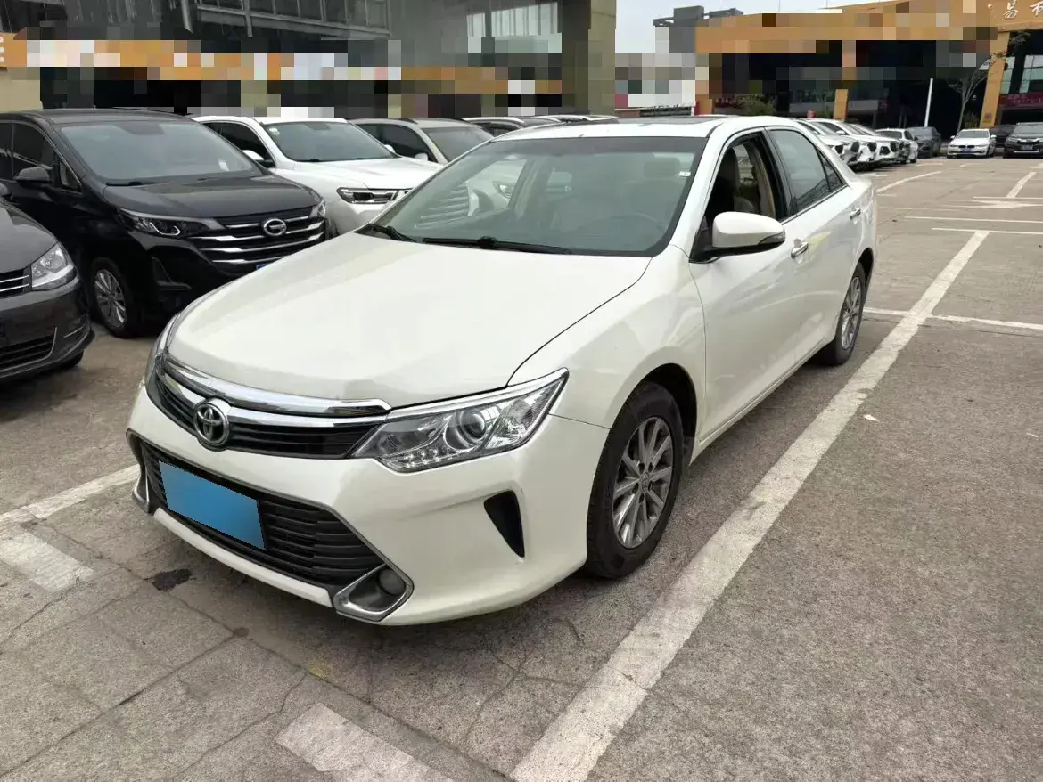 2015 Toyota Camry 2.0L 167HP L4 6AT