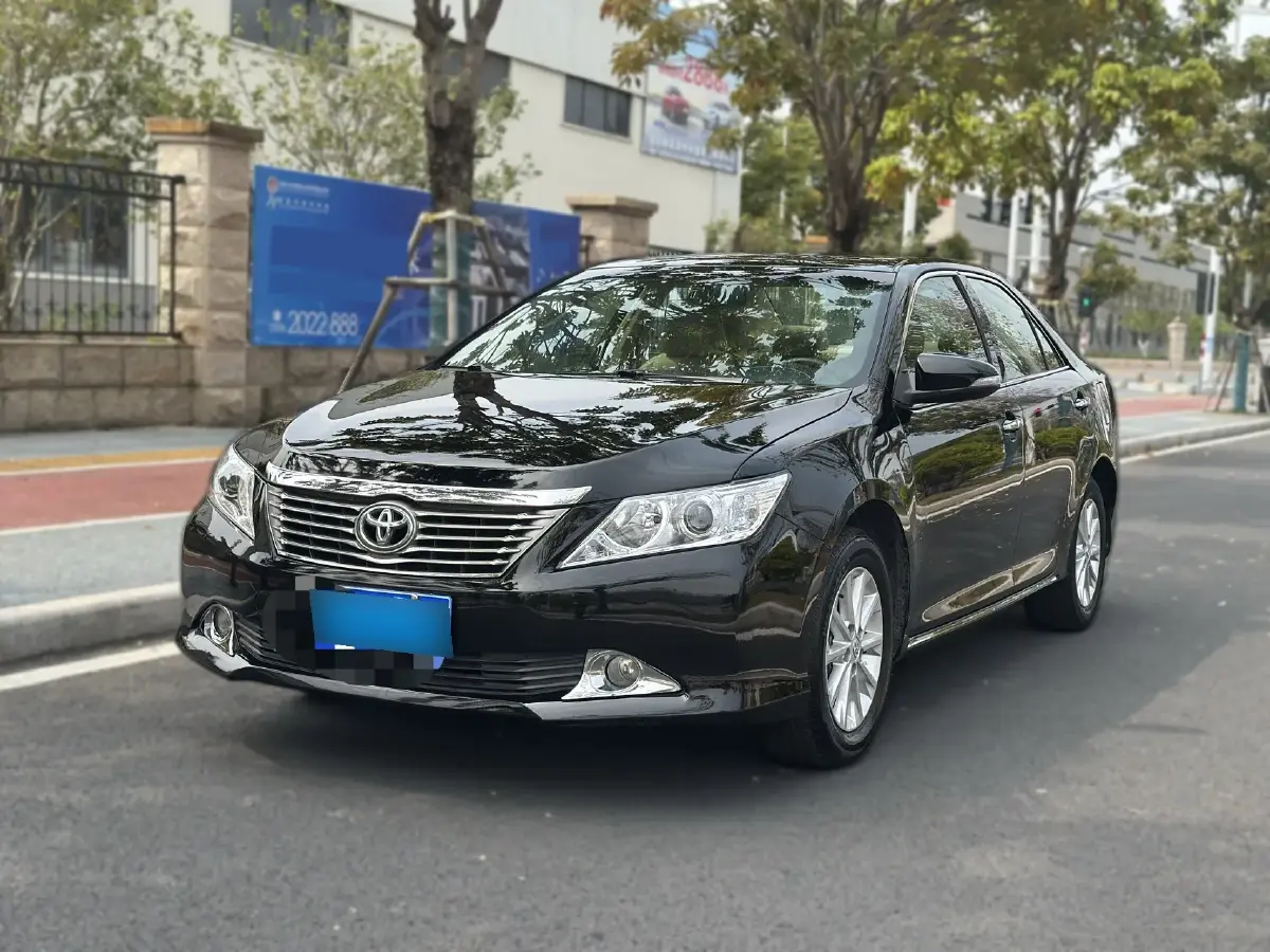 2013 Toyota Camry 2.0L 148HP L4 4AT