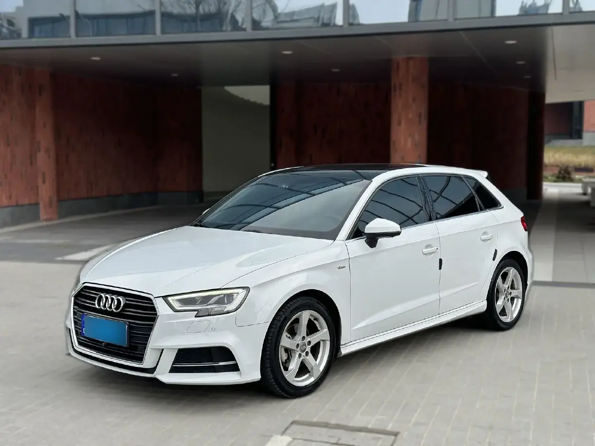 2025 Audi A3 1.5T 160HP L4 7DCT