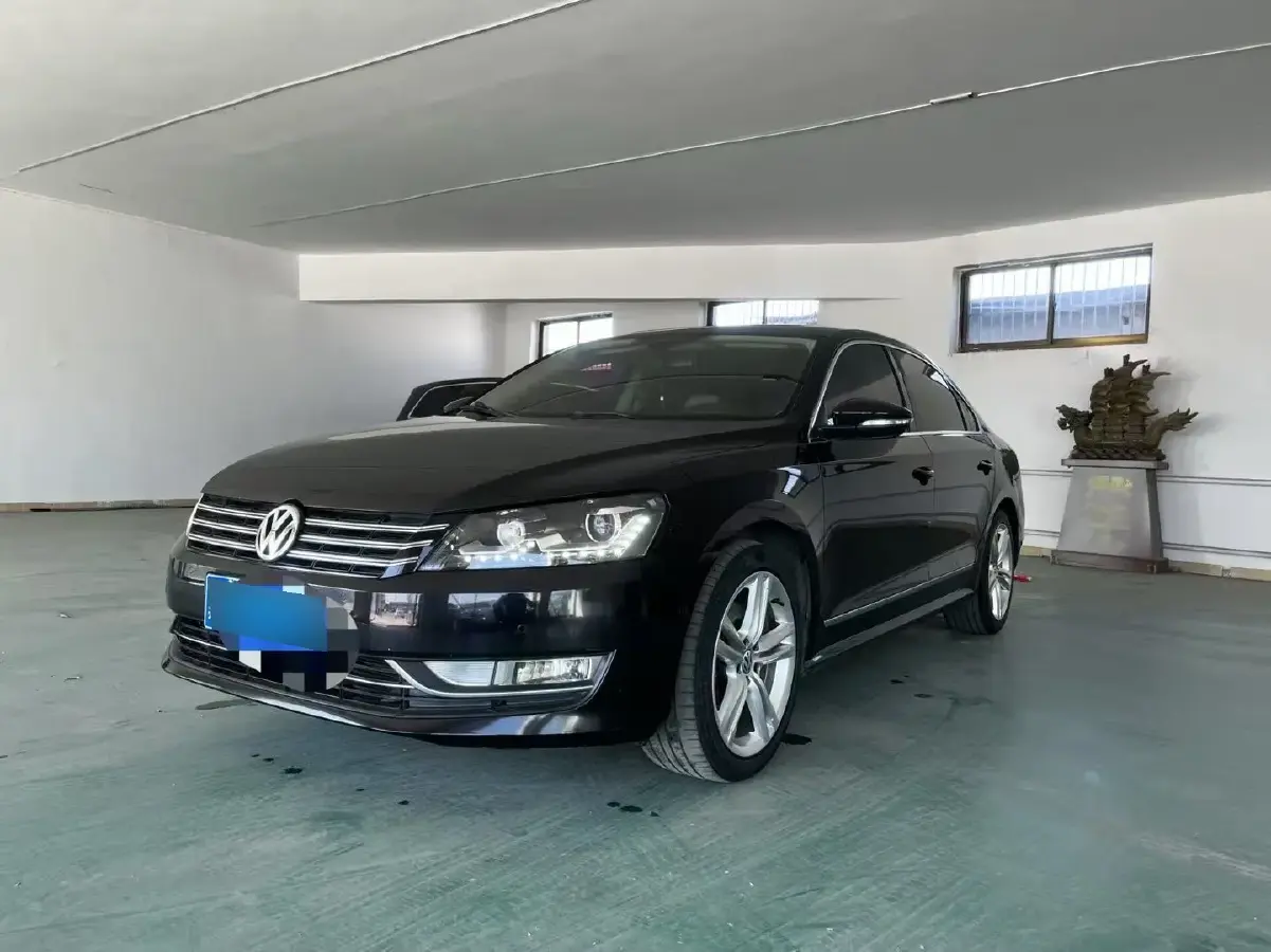 2013 Volkswagen Passat 1.8T 160HP L4 7DCT