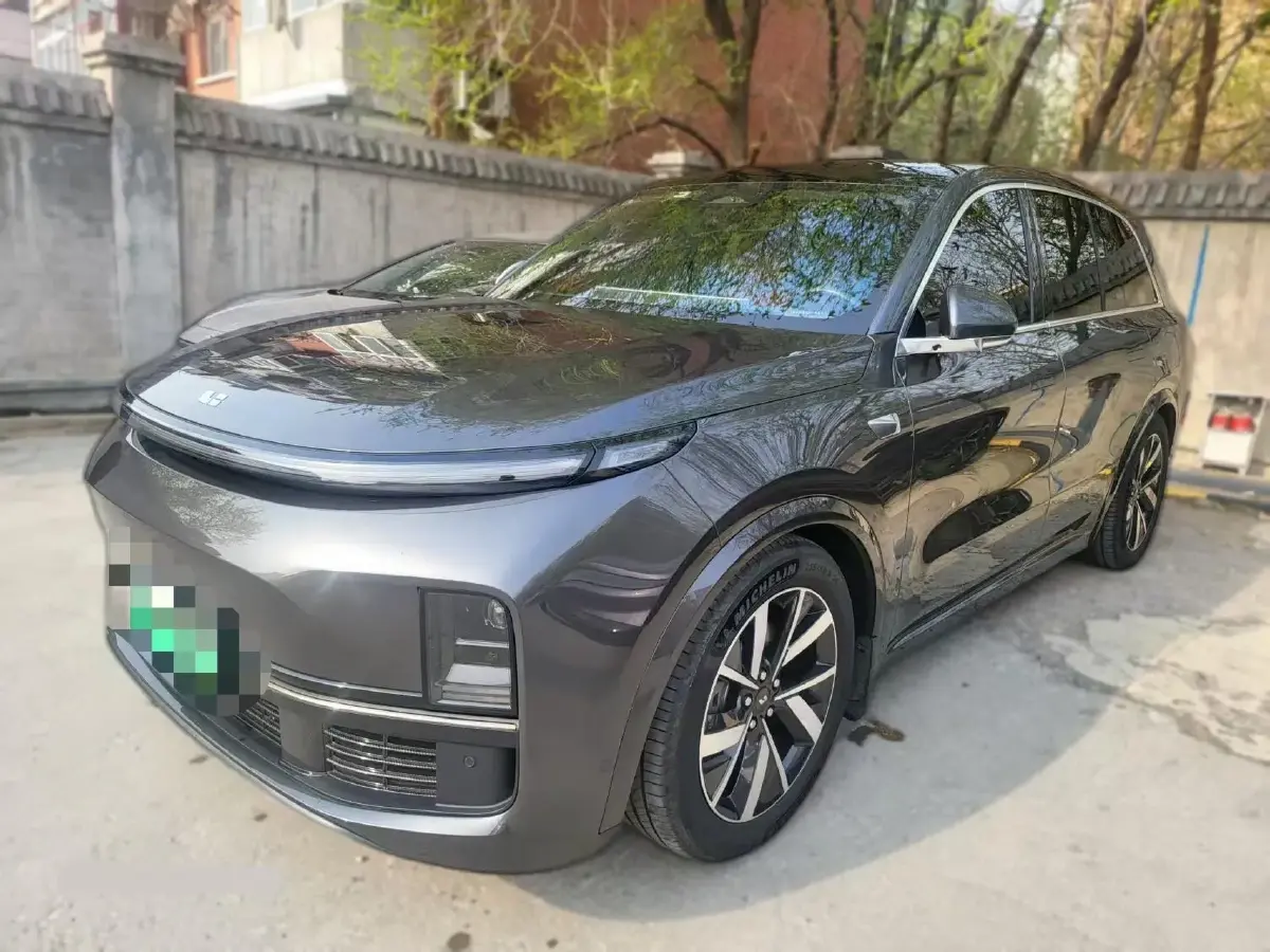 2023 Li L8 Range Extended 154HP REEV 40.9KWH