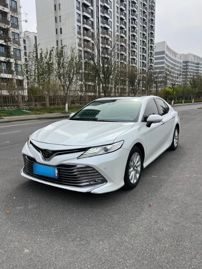 2018 Toyota Camry 2.0L 169HP L4 6AT